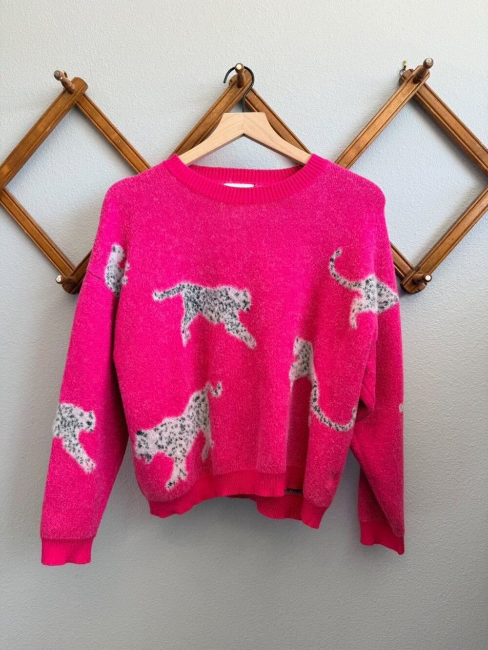 &Merci Pink Snow Leopard Sweater (M)